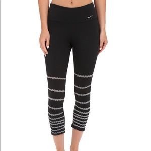 Nike cropped burnout tight